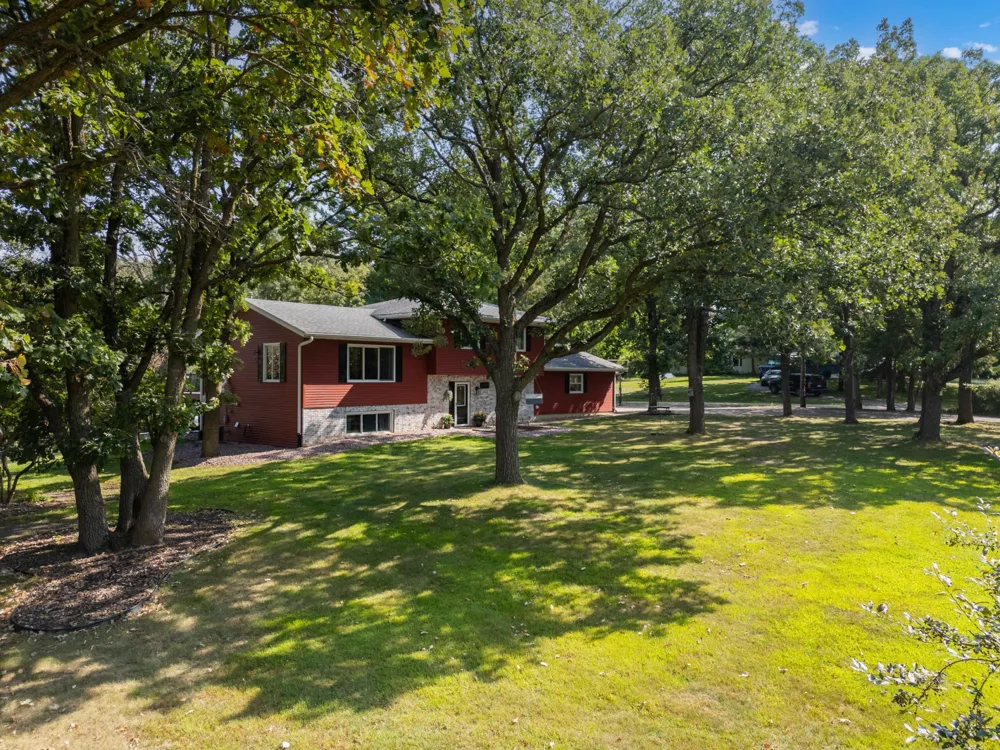 1715 35th Street NE Rochester, MN 55906
