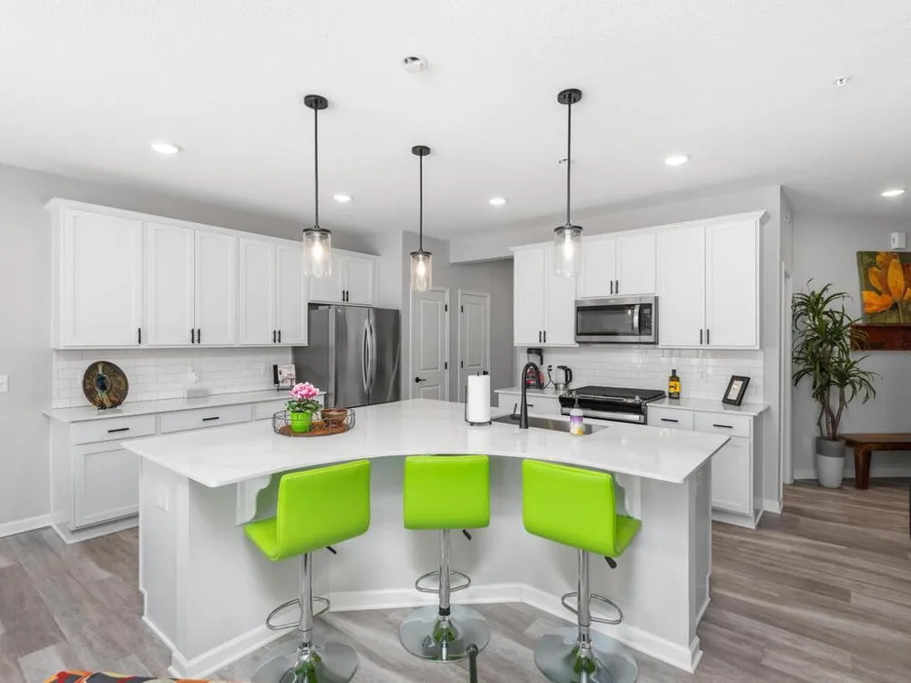 4876 Avery Court Eagan, MN 55123
