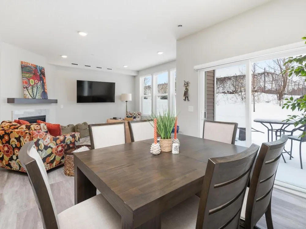 4876 Avery Court Eagan, MN 55123