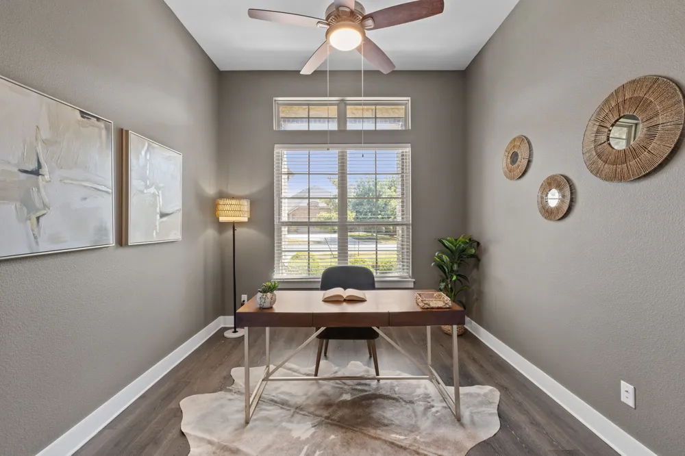 2332 Airport Drive Leander, TX 78641