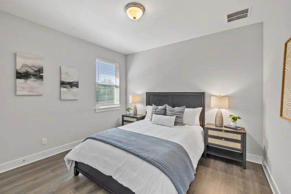 2332 Airport Drive Leander, TX 78641