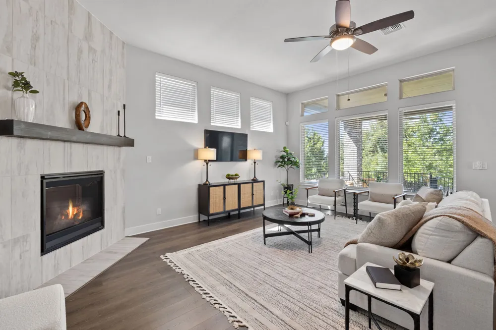 2332 Airport Drive Leander, TX 78641