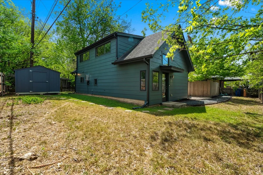 1808 Forest Hill Drive Austin, TX 78745