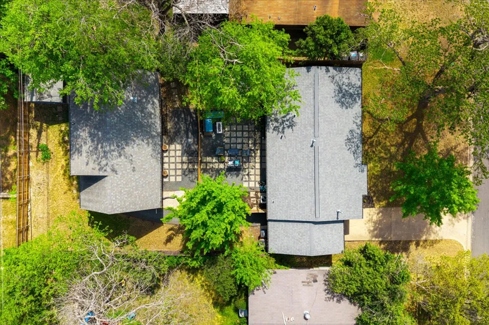 1808 Forest Hill Drive Austin, TX 78745
