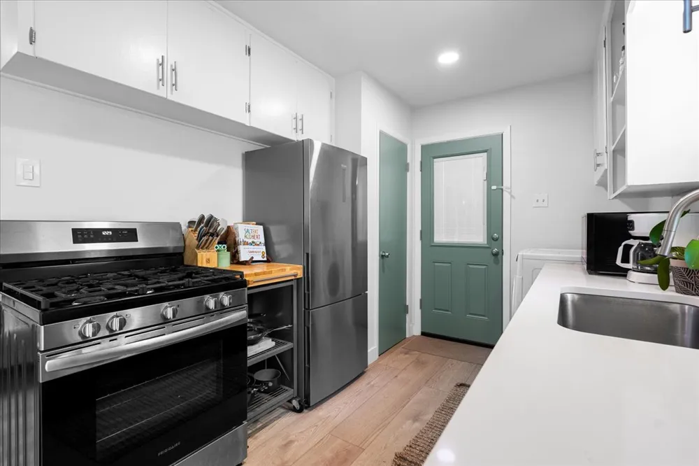1808 Forest Hill Drive Austin, TX 78745