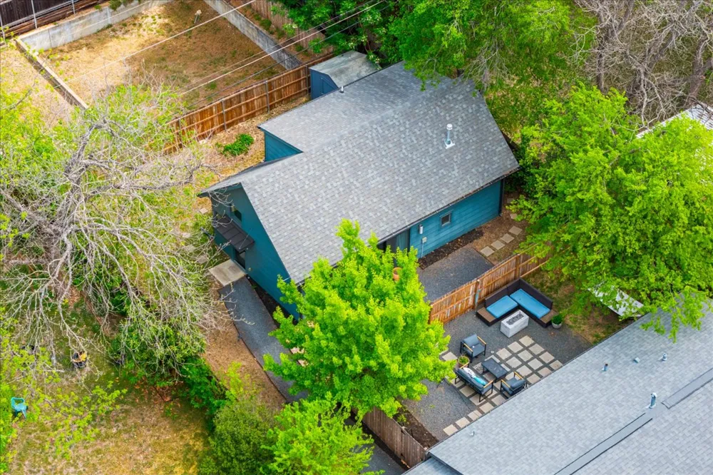 1808 Forest Hill Drive Austin, TX 78745