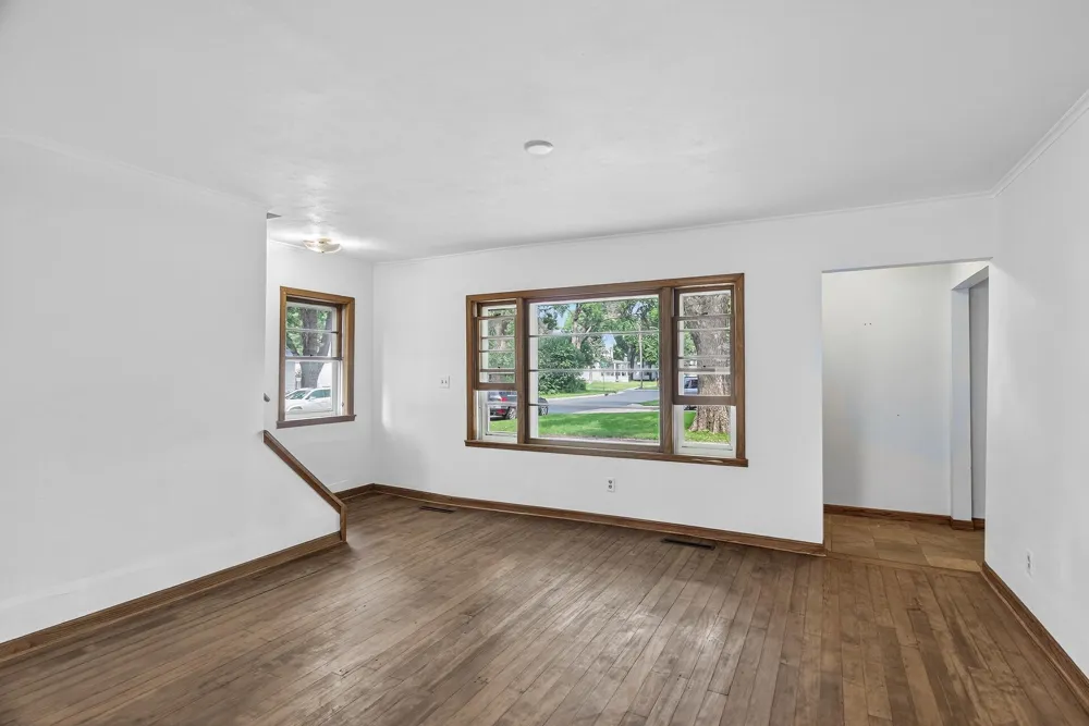517 8th Street W Hastings, MN 55033