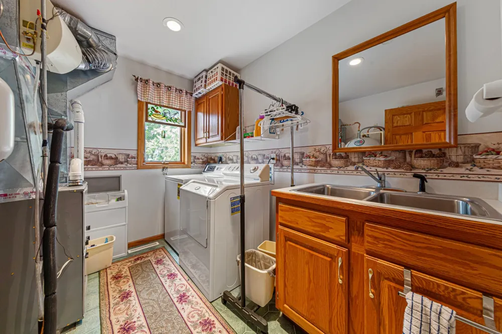 943 Reed Street Waterville, MN 56096