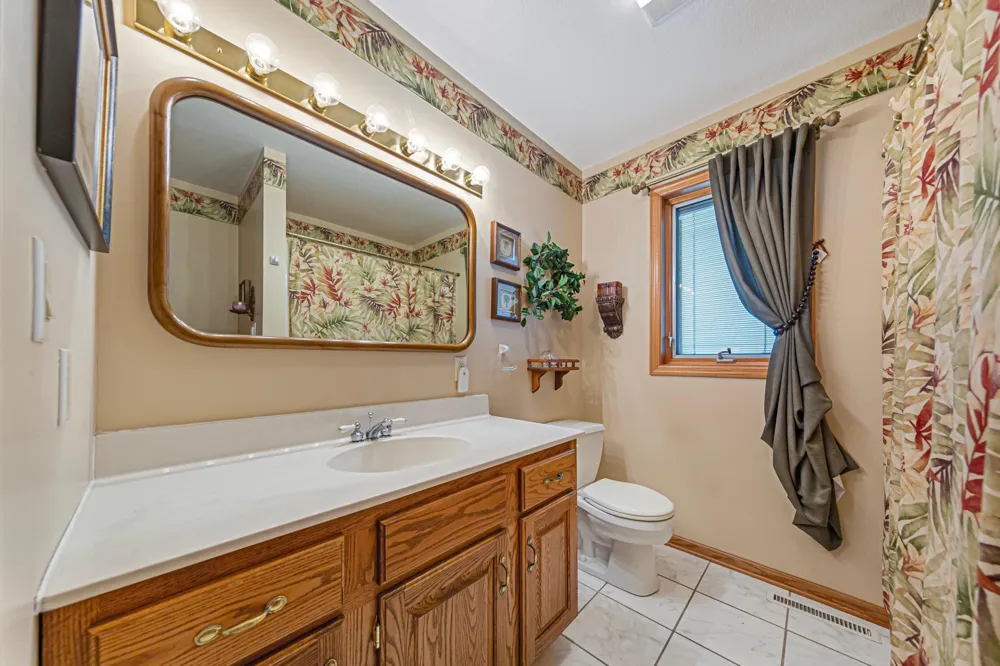 943 Reed Street Waterville, MN 56096