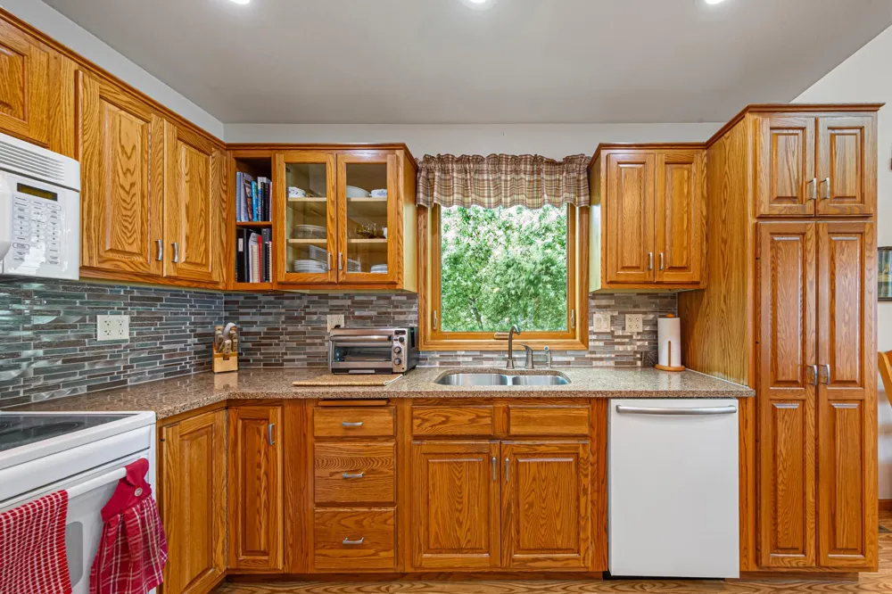 943 Reed Street Waterville, MN 56096