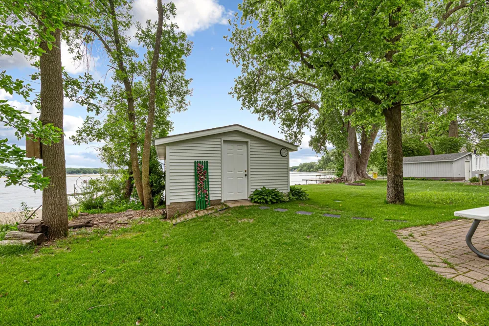 943 Reed Street Waterville, MN 56096