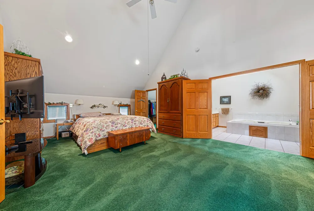 943 Reed Street Waterville, MN 56096