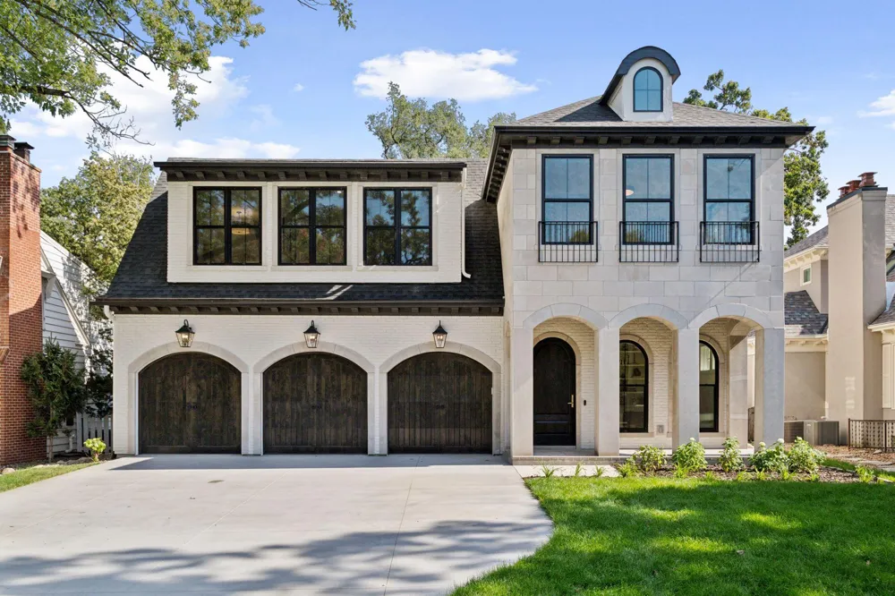 5341 Kellogg Avenue Edina, MN 55424