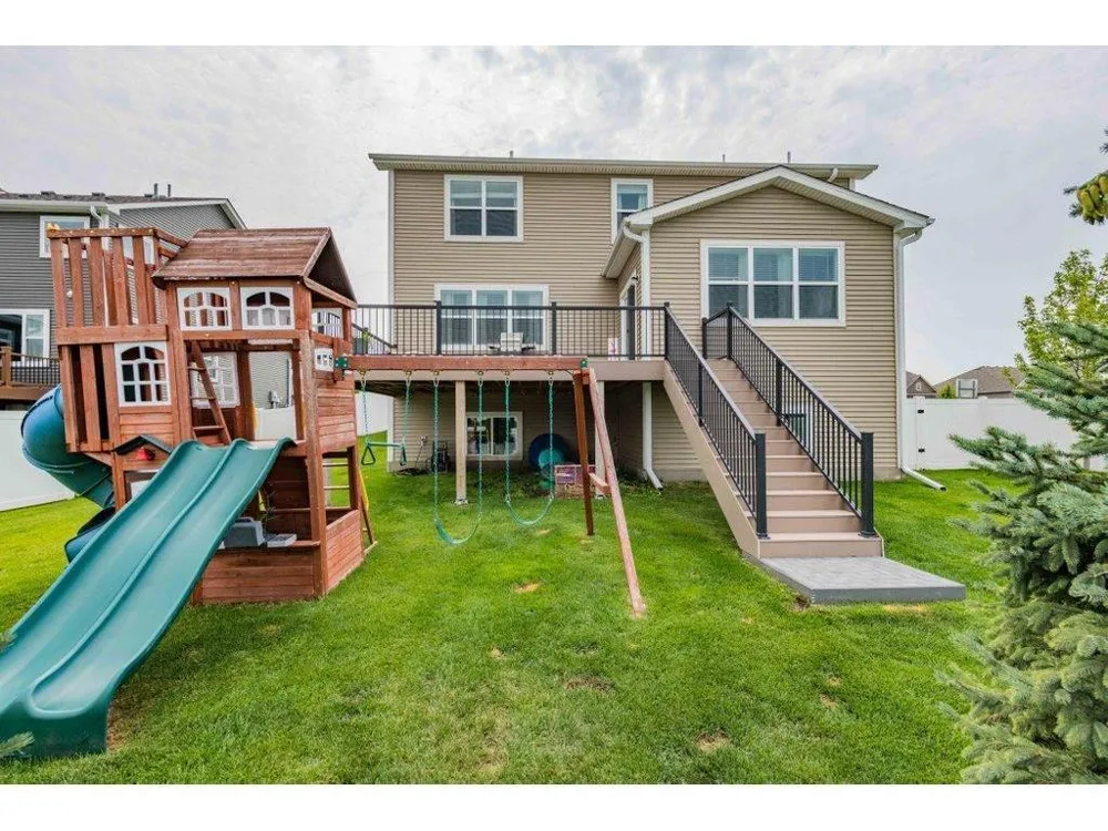 18468 70th Avenue Maple Grove, MN 55311
