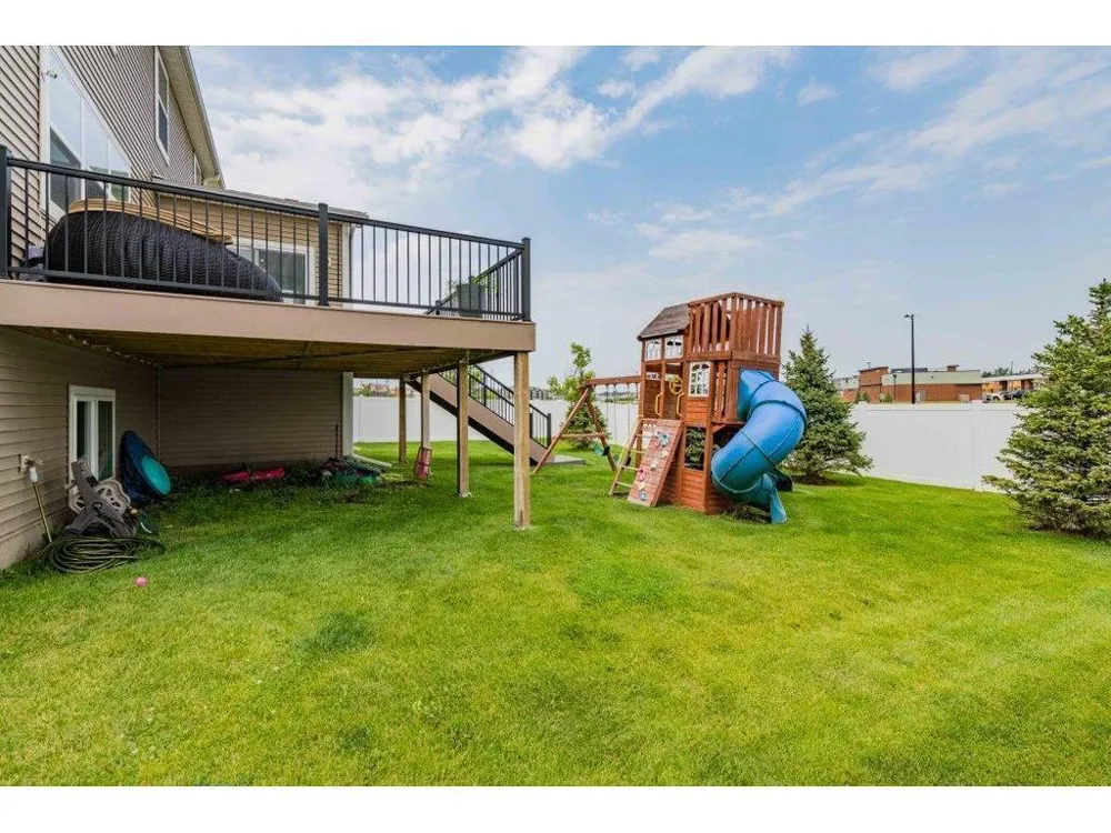18468 70th Avenue Maple Grove, MN 55311