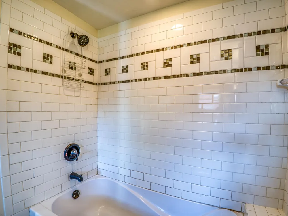 118 E Colfax Street Parkers Prairie, MN 56361