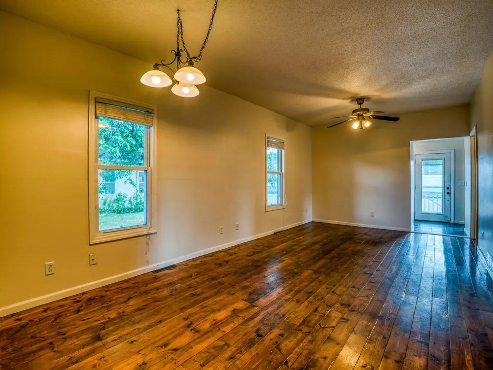 118 E Colfax Street Parkers Prairie, MN 56361