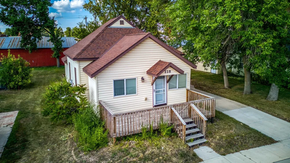 118 E Colfax Street Parkers Prairie, MN 56361