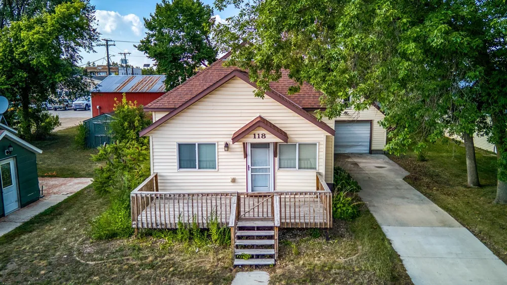 118 E Colfax Street Parkers Prairie, MN 56361