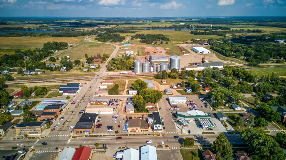 118 E Colfax Street Parkers Prairie, MN 56361