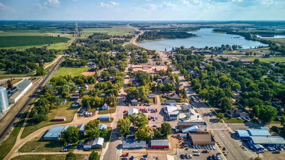 118 E Colfax Street Parkers Prairie, MN 56361