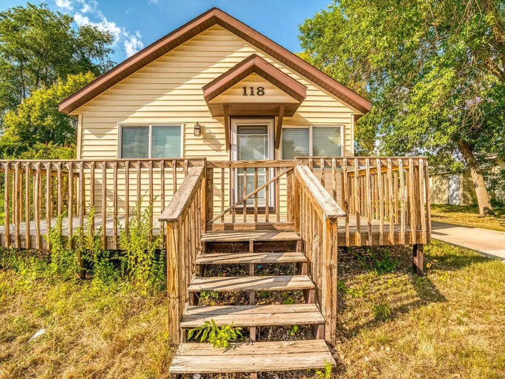 118 E Colfax Street Parkers Prairie, MN 56361