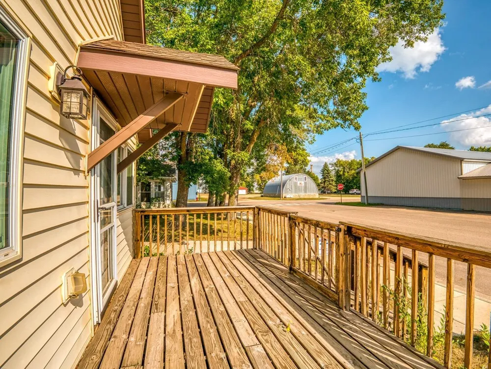 118 E Colfax Street Parkers Prairie, MN 56361