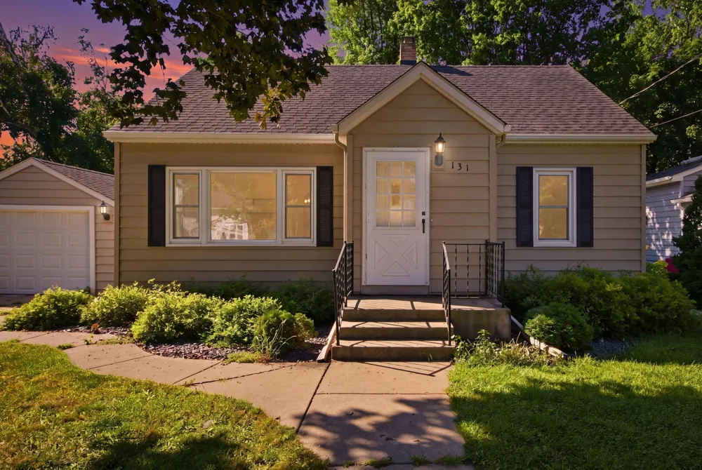 131 Elm Street E Norwood Young America, MN 55368