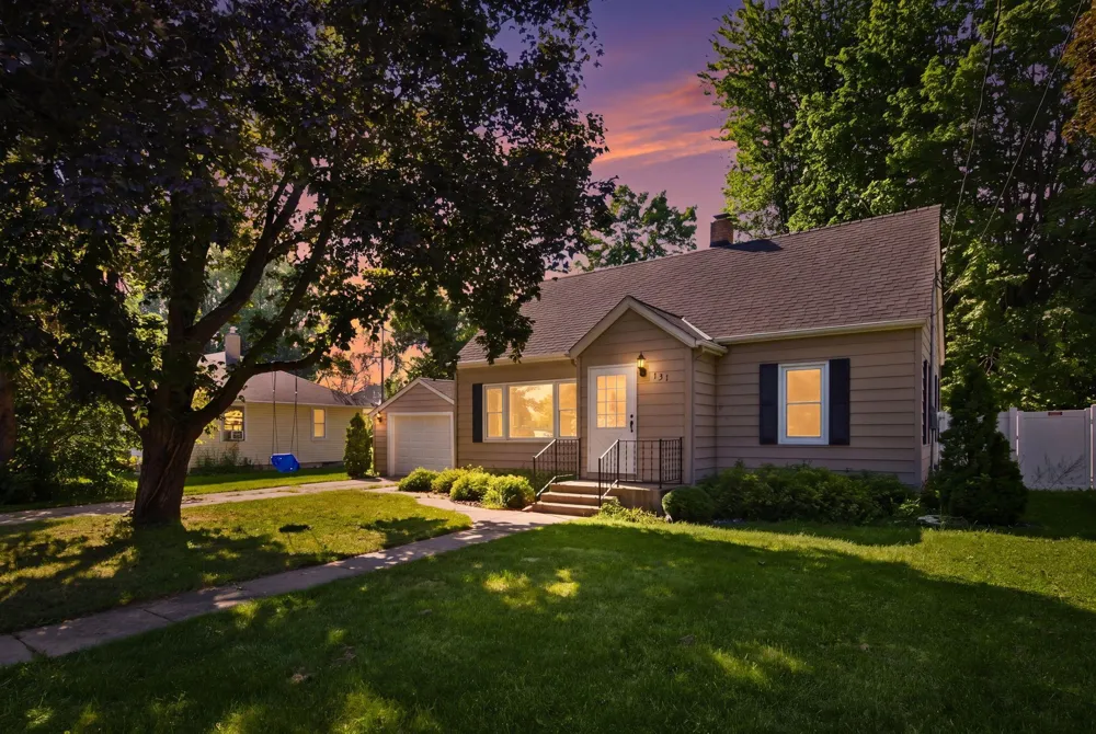 131 Elm Street E Norwood Young America, MN 55368