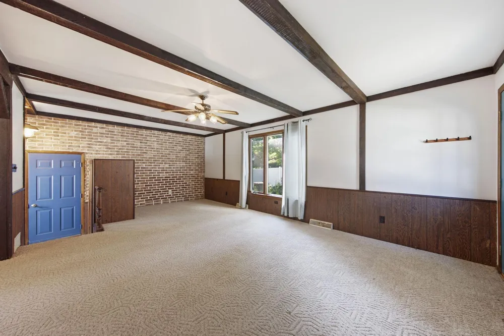 131 Elm Street E Norwood Young America, MN 55368