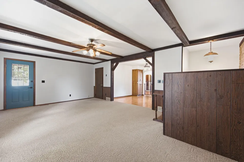 131 Elm Street E Norwood Young America, MN 55368