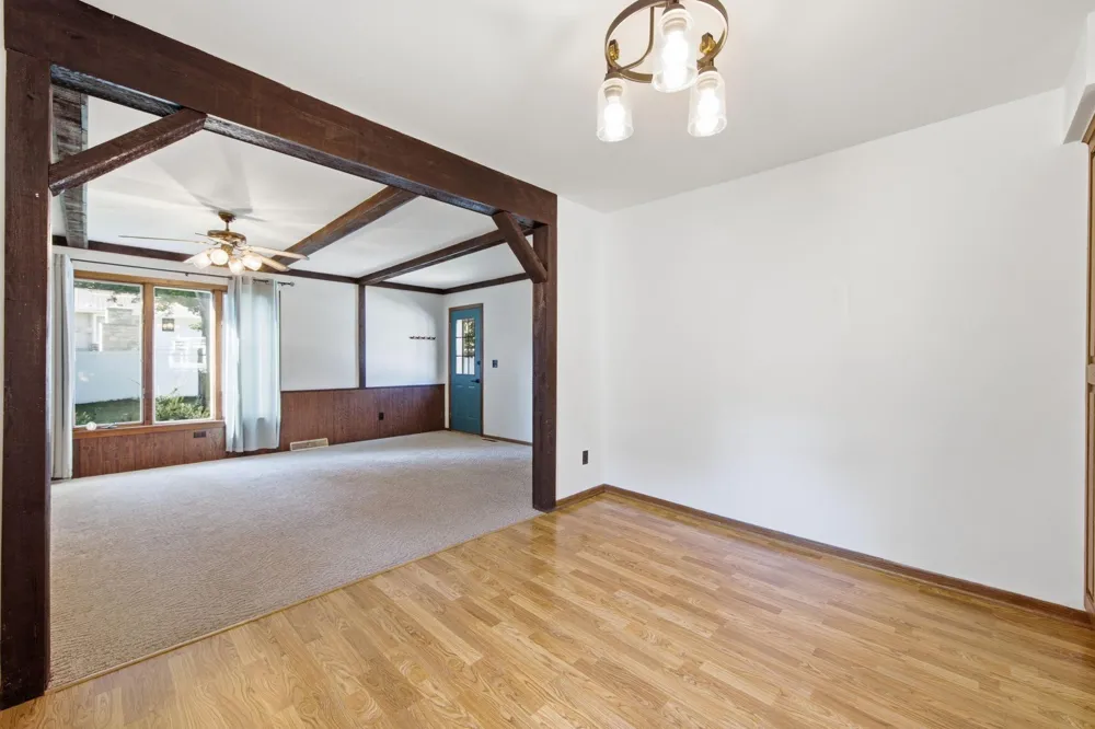 131 Elm Street E Norwood Young America, MN 55368