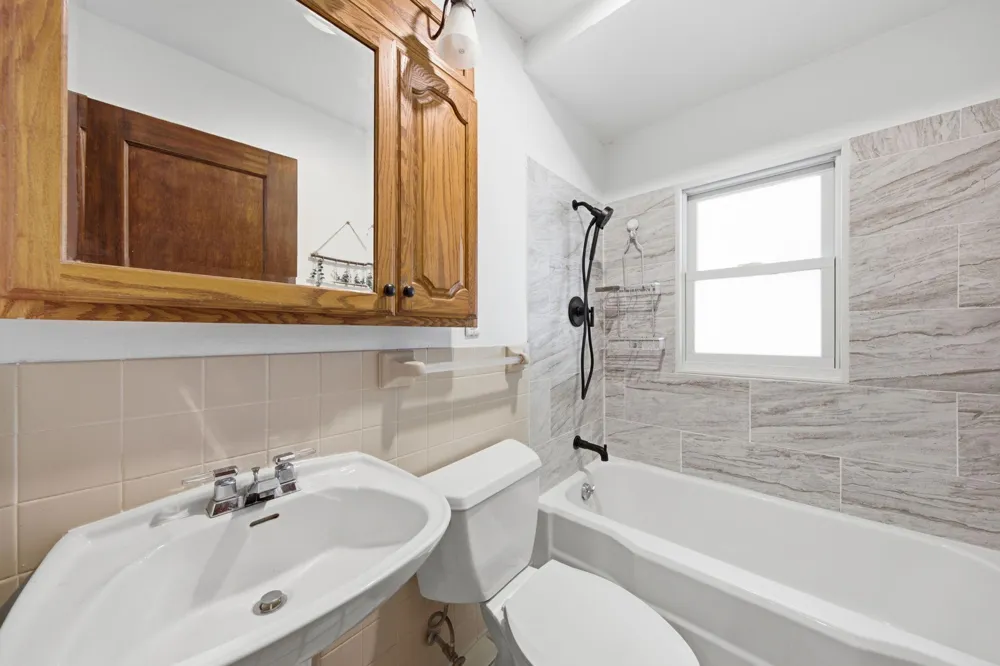 131 Elm Street E Norwood Young America, MN 55368