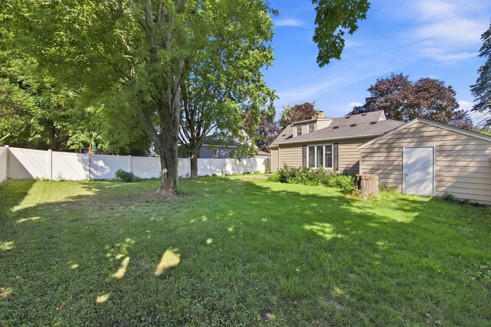 131 Elm Street E Norwood Young America, MN 55368