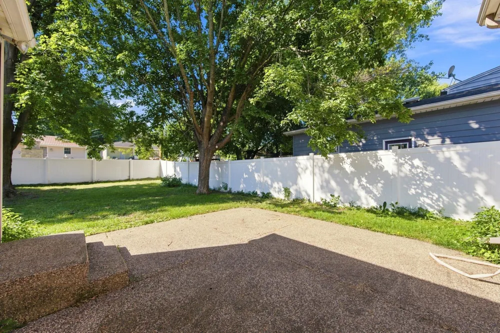 131 Elm Street E Norwood Young America, MN 55368