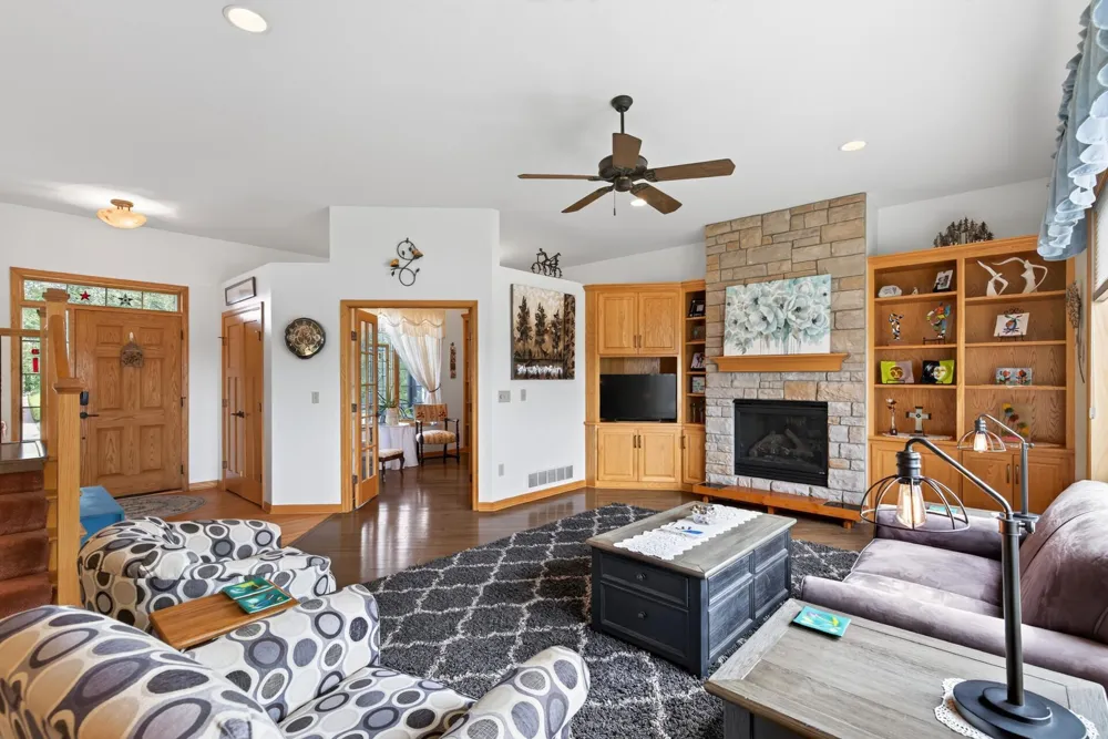 4915 200th Street Forest Lake, MN 55025