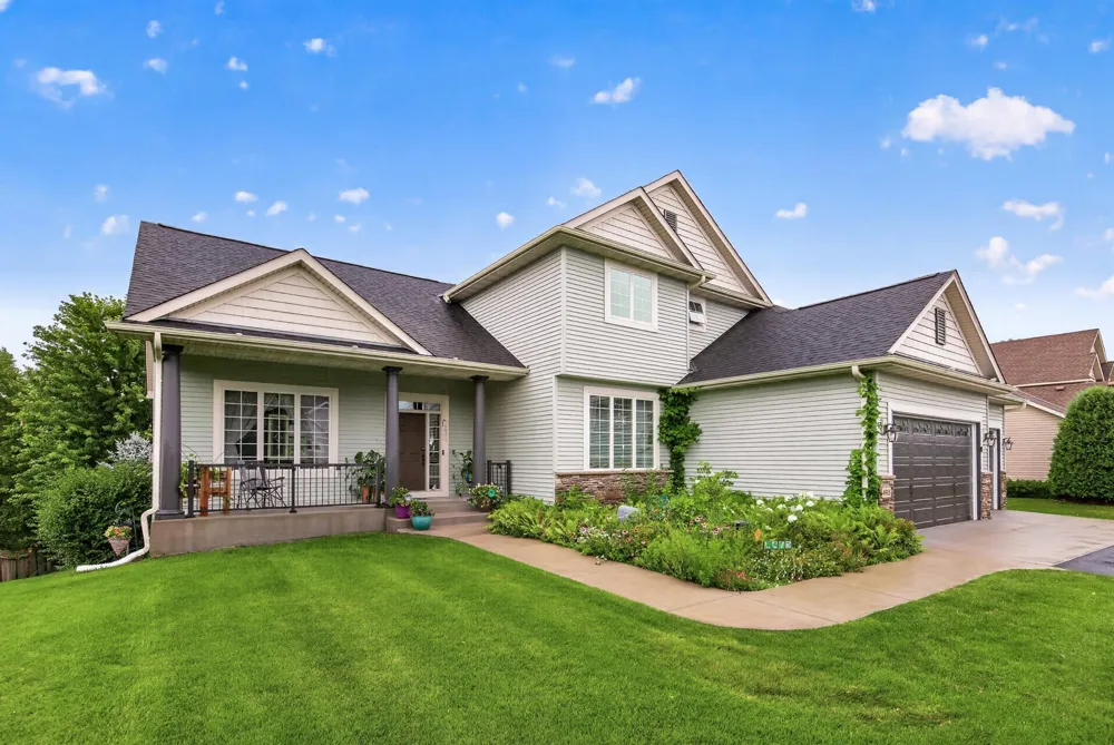 4915 200th Street Forest Lake, MN 55025