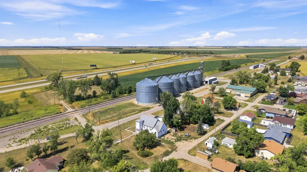 639 Front Street Gardner, ND 58036