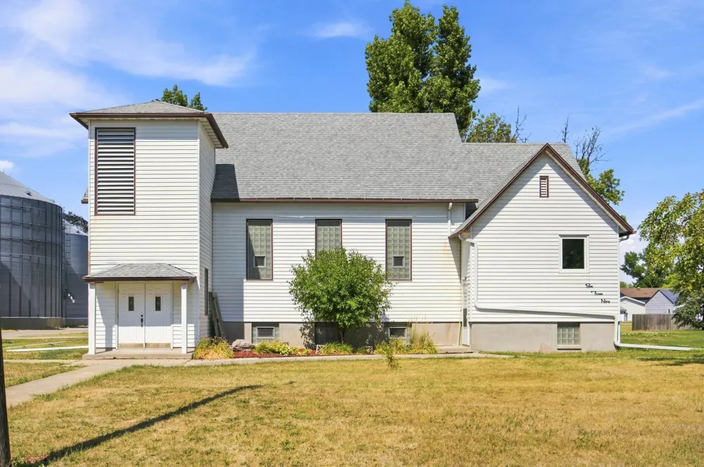 639 Front Street Gardner, ND 58036