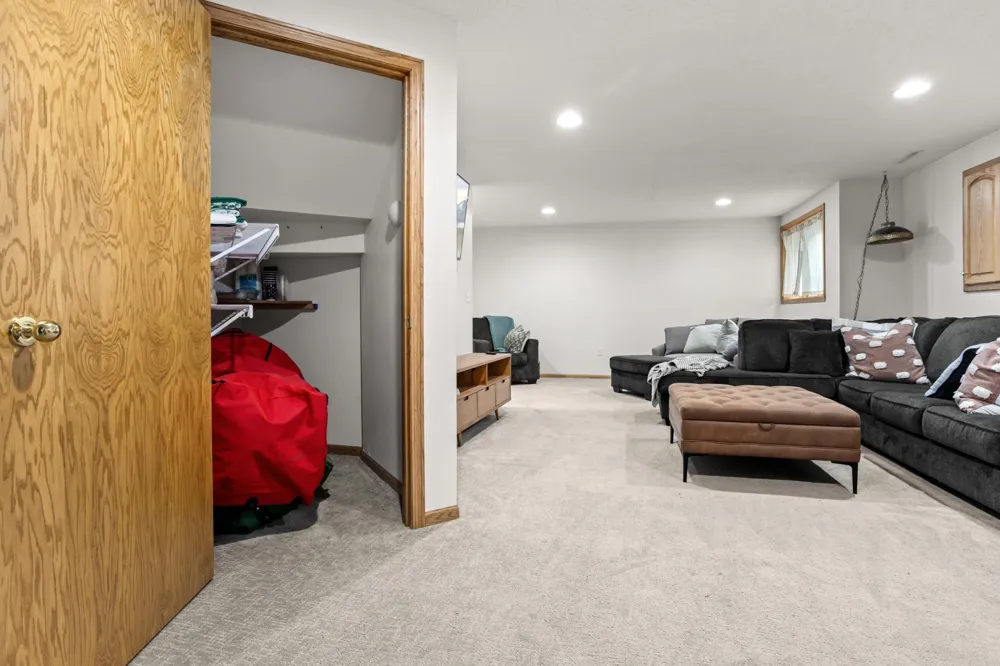 3303 30th Avenue S Fargo, ND 58103