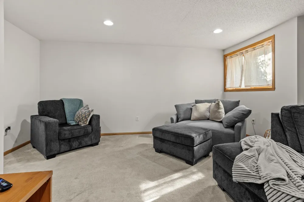 3303 30th Avenue S Fargo, ND 58103