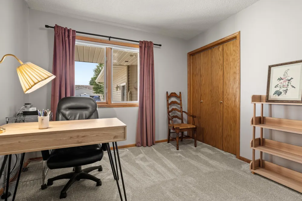 3303 30th Avenue S Fargo, ND 58103