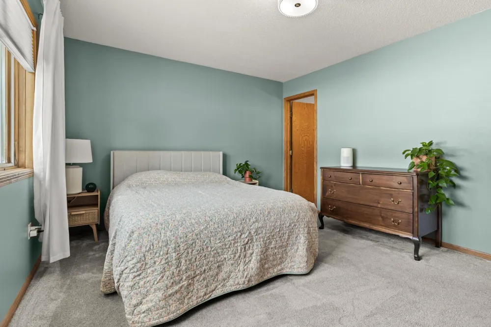3303 30th Avenue S Fargo, ND 58103