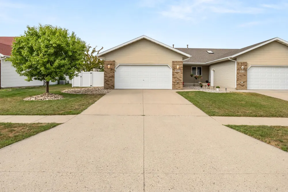 3303 30th Avenue S Fargo, ND 58103