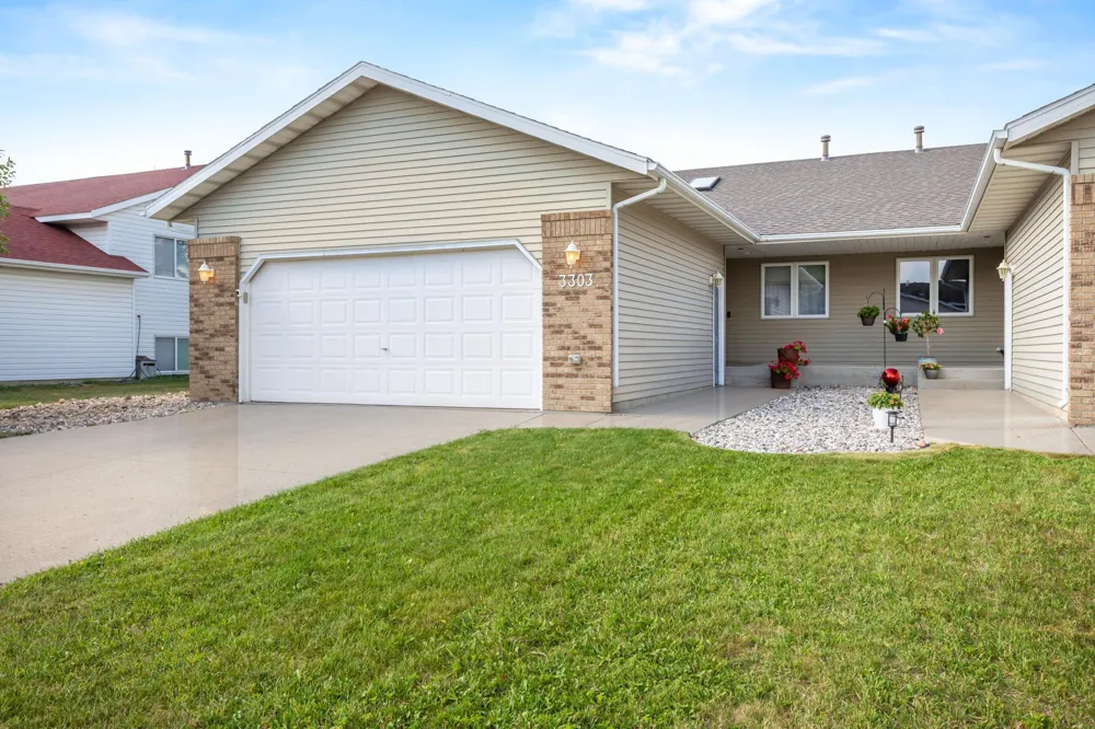 3303 30th Avenue S Fargo, ND 58103