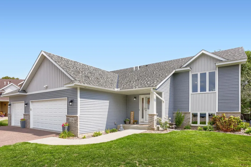 1224 242nd Way NE East Bethel, MN 55005