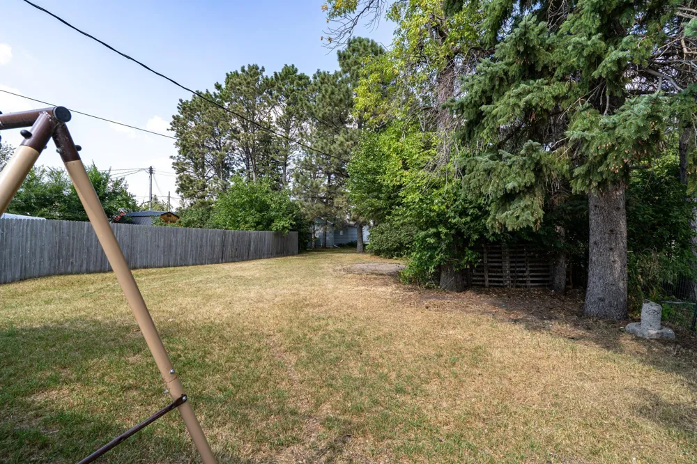 512 6th Street W Crookston, MN 56716