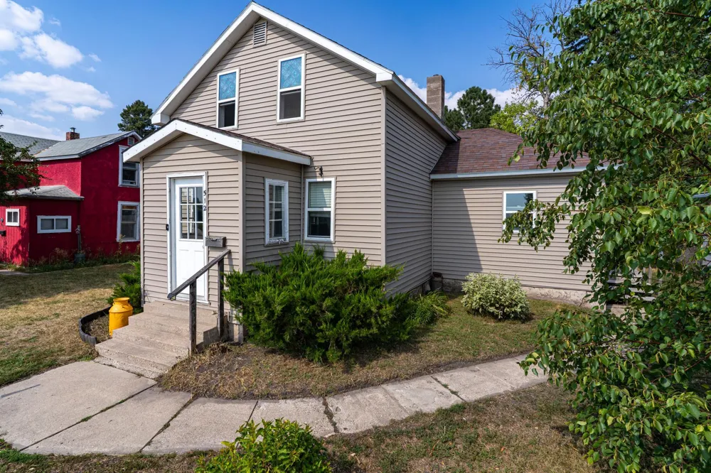 512 6th Street W Crookston, MN 56716