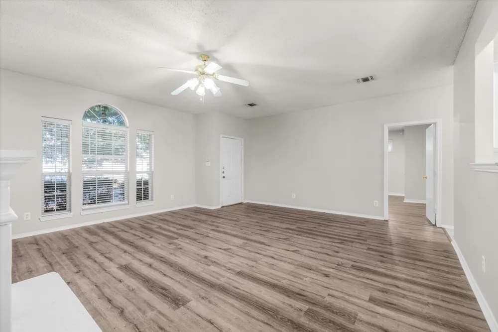 3933 Parkhaven Drive Denton, TX 76210