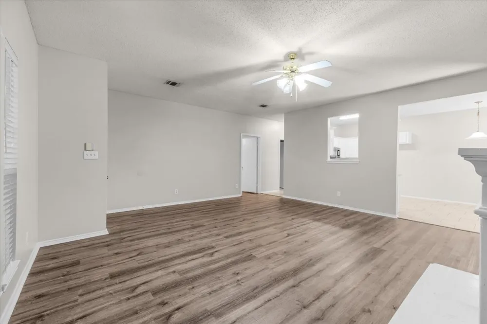 3933 Parkhaven Drive Denton, TX 76210